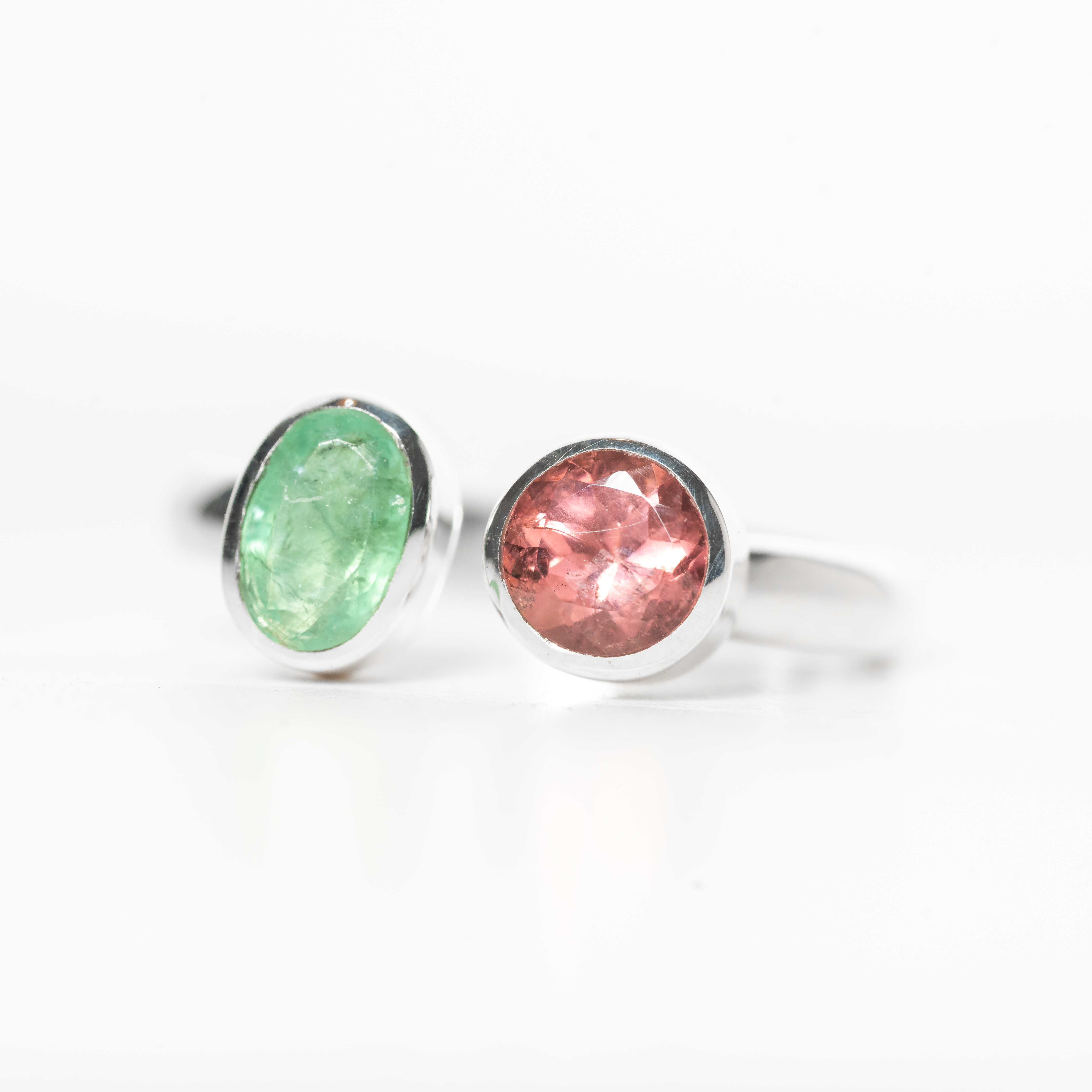 Anillo ORQUÍDEA Esmeralda y Turmalina Rosa T12-15