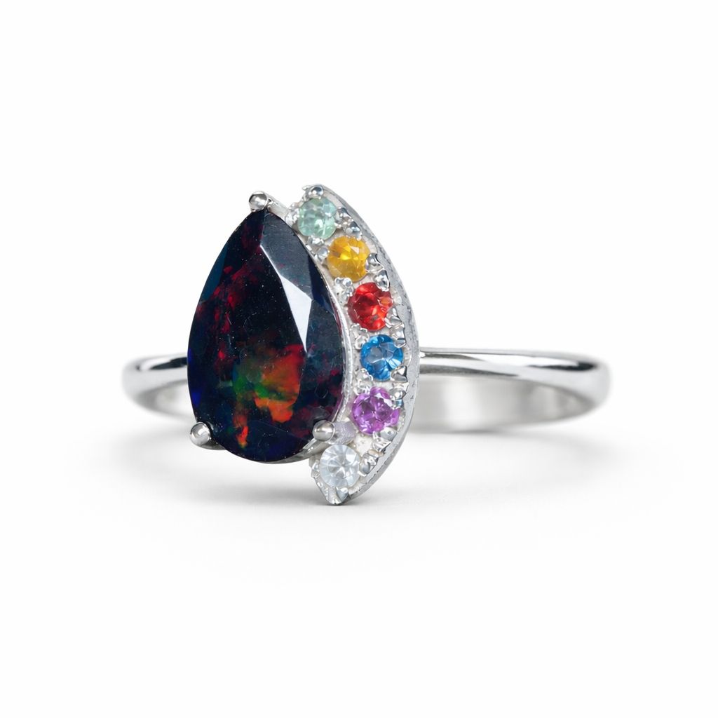 Anillo ALQUIMIA Ópalo Negro, Zafiros y Diamante T16