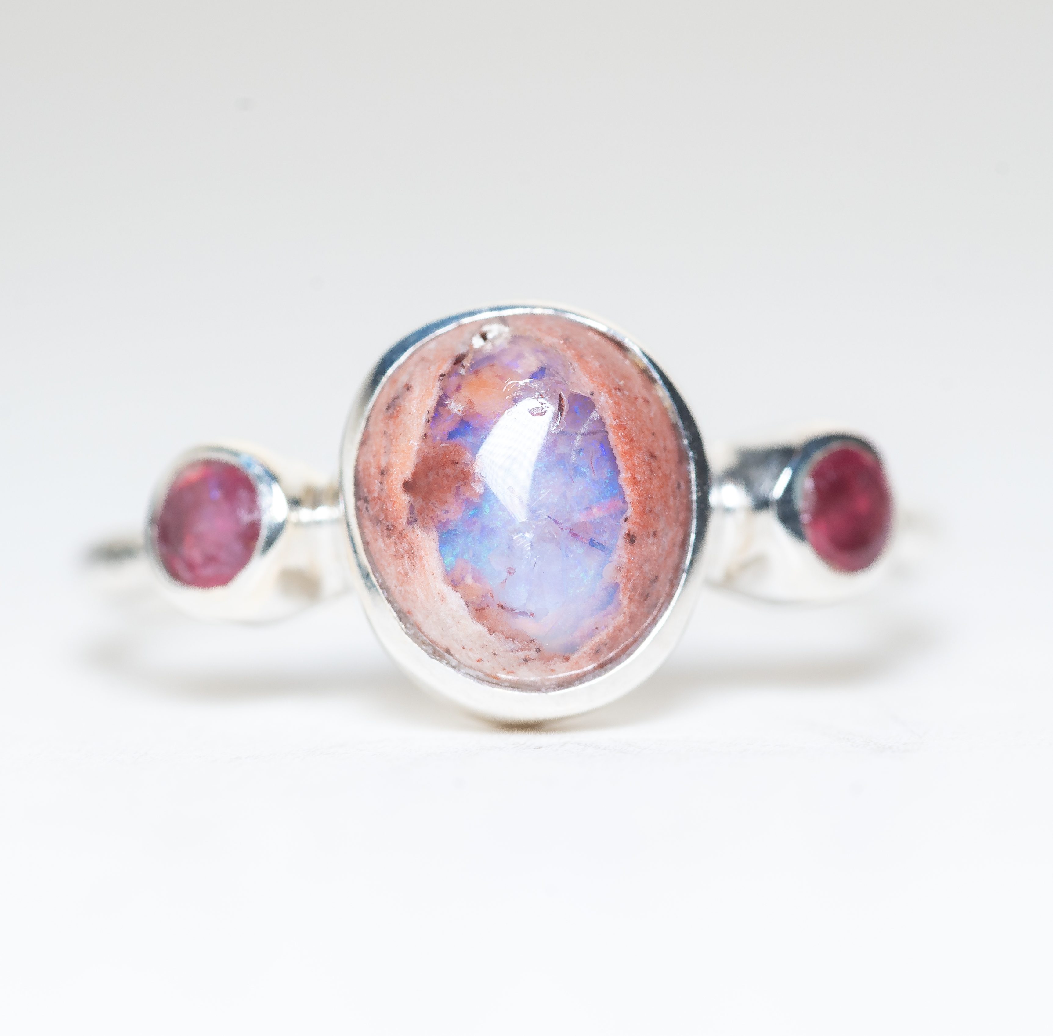 Anillo DIOSA Ópalo de Fuego y Turmalinas Rosas T12,5